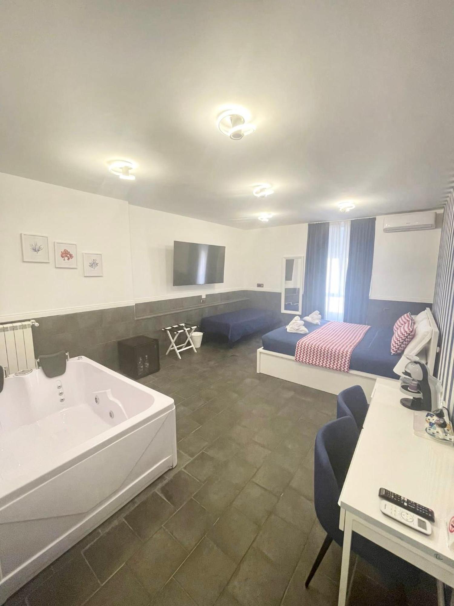 Yacht Club Angioino Hotel Napoli Eksteriør billede